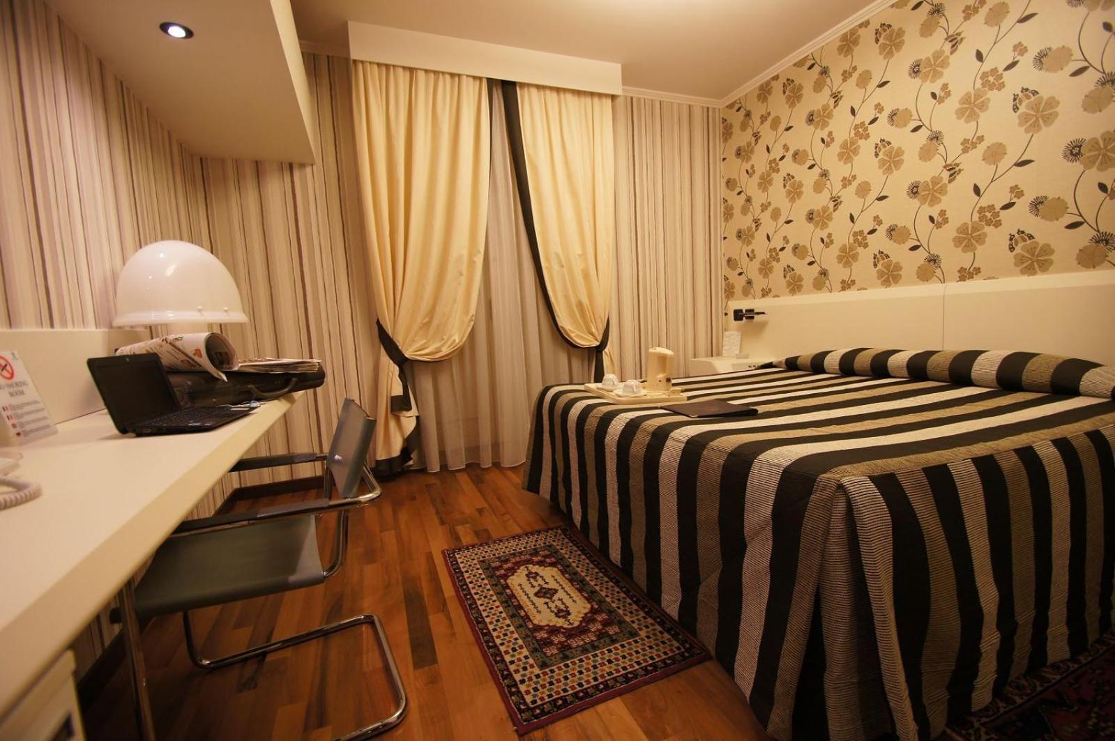 Phi Hotel Principe Cuneo Luaran gambar