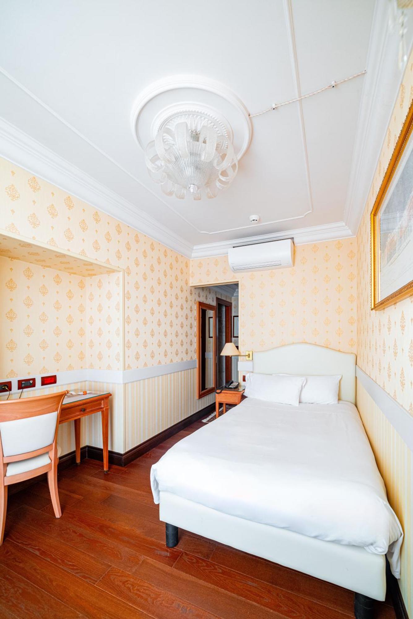 Phi Hotel Principe Cuneo Luaran gambar
