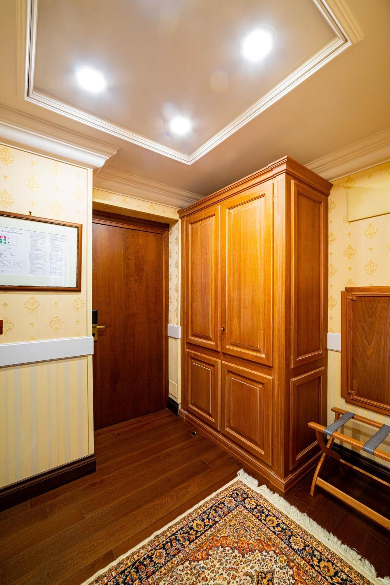 Phi Hotel Principe Cuneo Luaran gambar