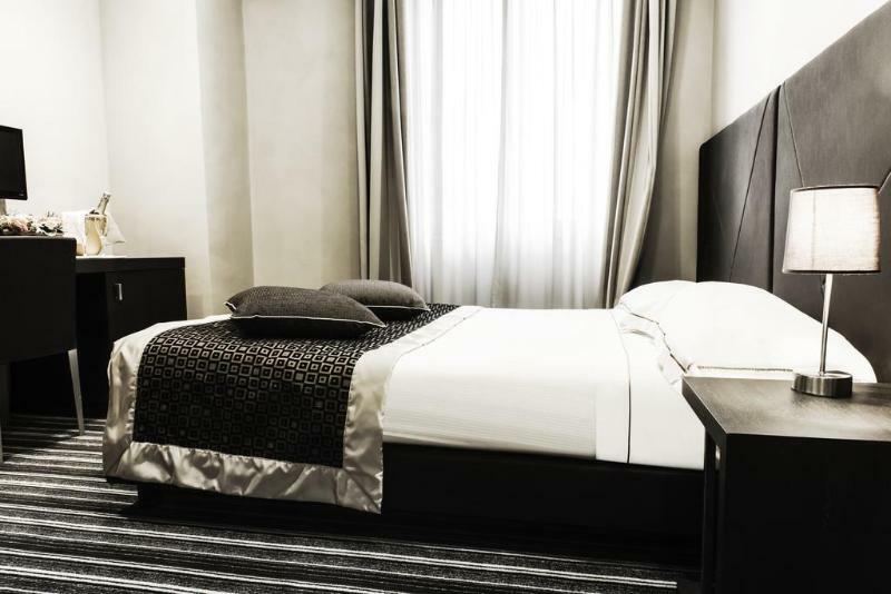 Phi Hotel Principe Cuneo Luaran gambar